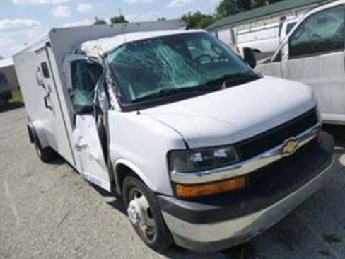 Used 2022 Chevrolet Express 3500 w/ Power Convenience Package image 1