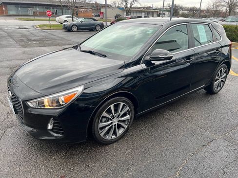 Used 2018 Hyundai Elantra GT w/ Style Package 02 FWD image 6