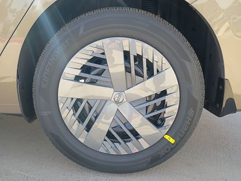 New 2026 Nissan Sentra SV w/ Floor Mat Package FWD image 28
