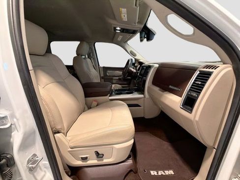 Used 2017 RAM 2500 Laramie w/ Convenience Group image 23