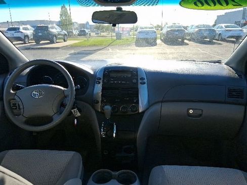 Used 2006 Toyota Sienna LE FWD image 11