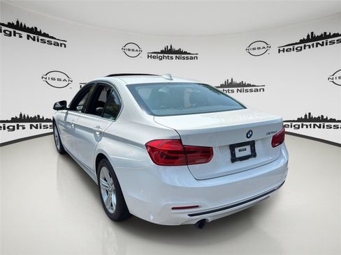 Used 2018 BMW 328d Sedan RWD image 4
