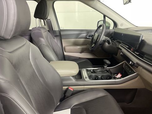 New 2026 Kia Carnival SX FWD image 13