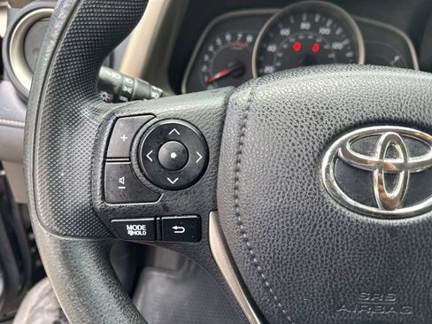 Used 2015 Toyota RAV4 XLE AWD/4WD image 14