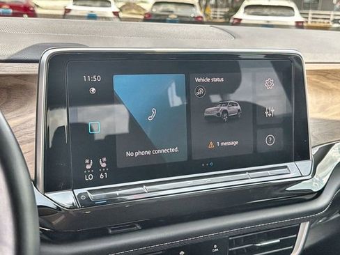 Used 2025 Volkswagen Atlas SE FWD image 13