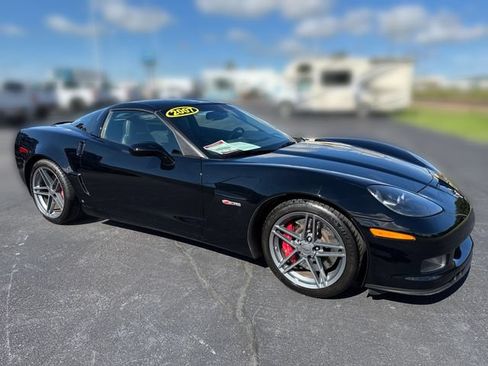 Used 2007 Chevrolet Corvette Z06 w/ Preferred Equipment Group RWD image 7