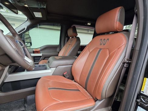 Used 2019 Ford F450 King Ranch w/ King Ranch Ultimate Package image 4