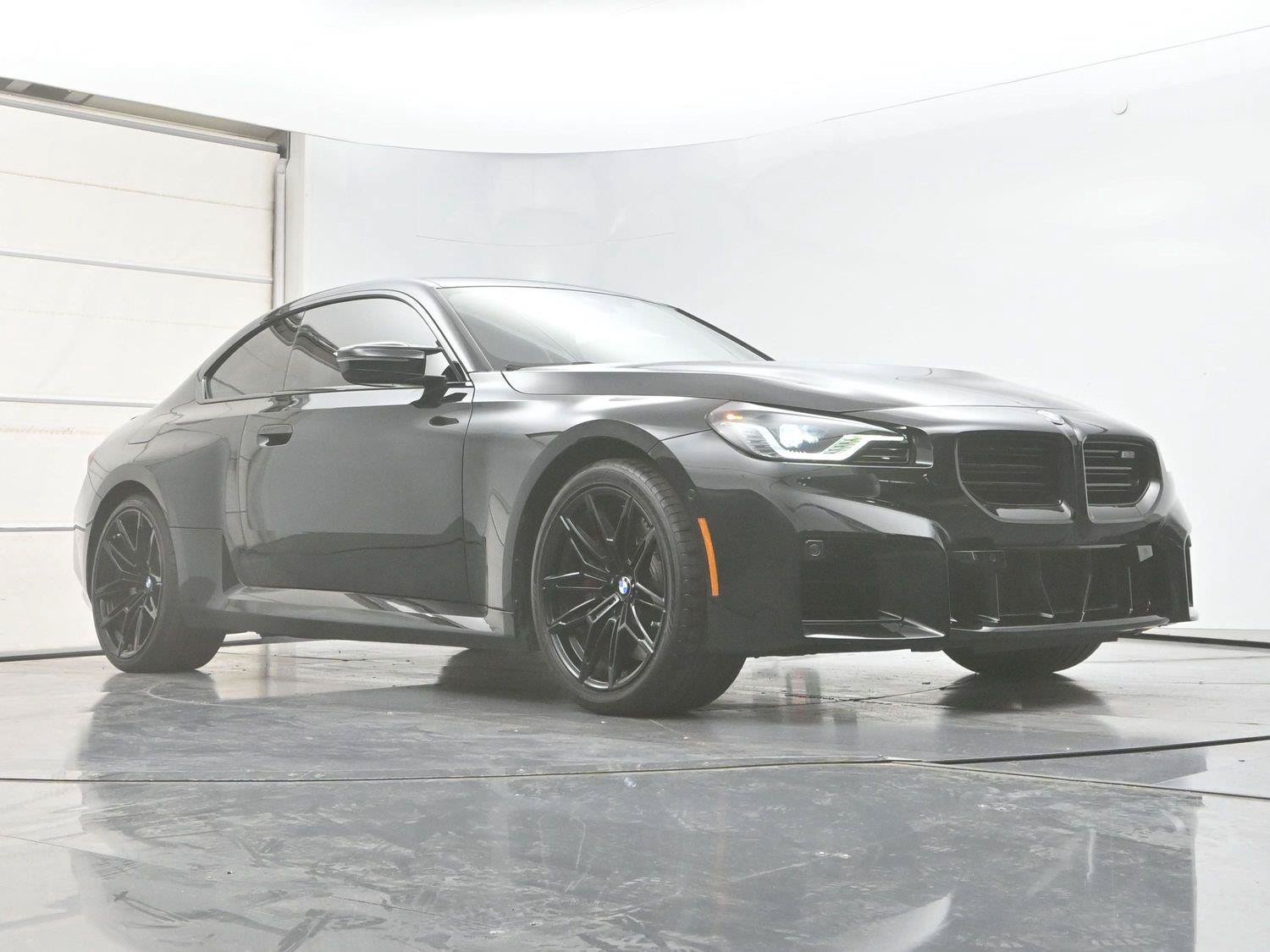 Used 2025 BMW M2 w/ Lighting Package RWD image 32