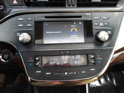 Used 2015 Toyota Avalon XLE Premium image 14