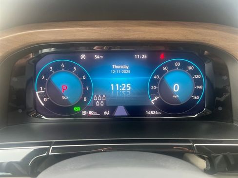 Certified 2024 Volkswagen Atlas SE image 18