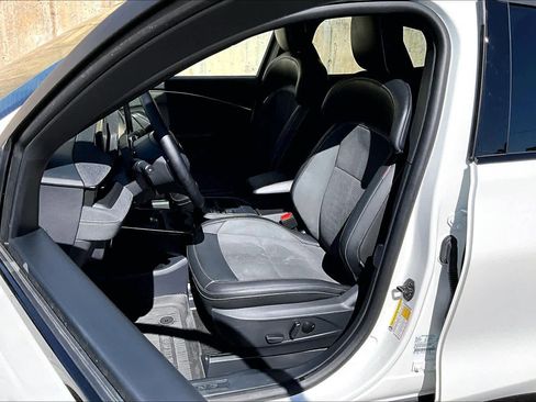 Certified 2025 Ford Mustang Mach-E GT w/ Bronze Appearance Package image 11