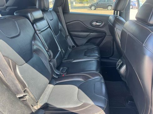 Used 2016 Jeep Cherokee Limited FWD image 40
