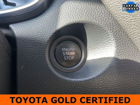 Certified 2024 Toyota Corolla Cross XLE image 16
