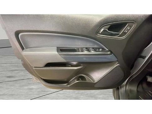 Used 2022 Chevrolet Colorado Z71 w/ Trail Boss Package AWD/4WD image 9
