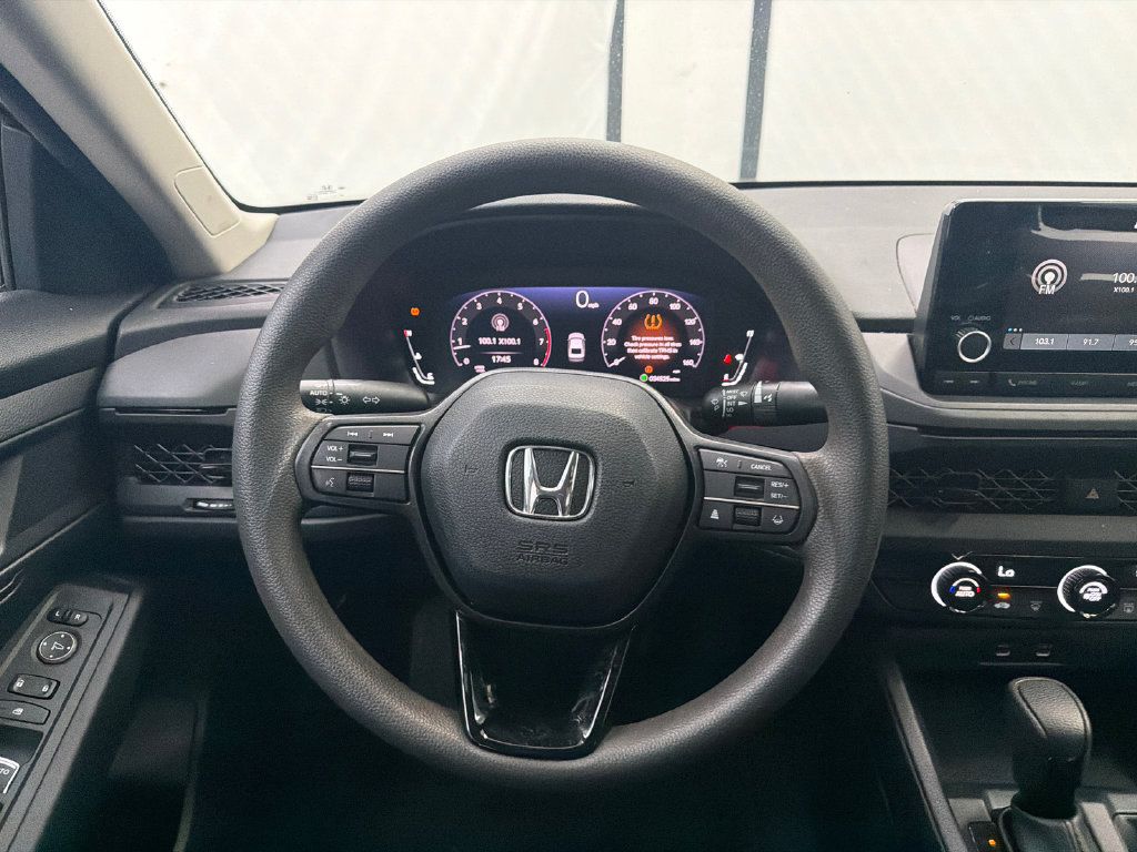 Used 2023 Honda Accord LX image 21