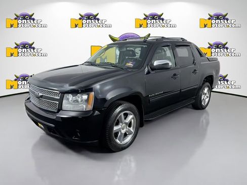 Used 2011 Chevrolet Avalanche LT w/ Luxury Package AWD/4WD image 1