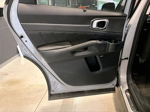 Used 2023 Kia Sorento SX AWD/4WD image 22