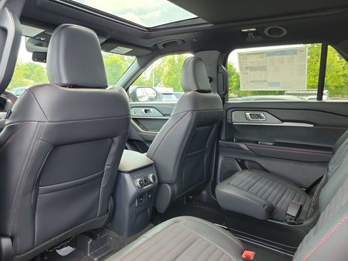 New 2026 Ford Explorer ST-Line w/ ST-Line Street Pack AWD/4WD image 16
