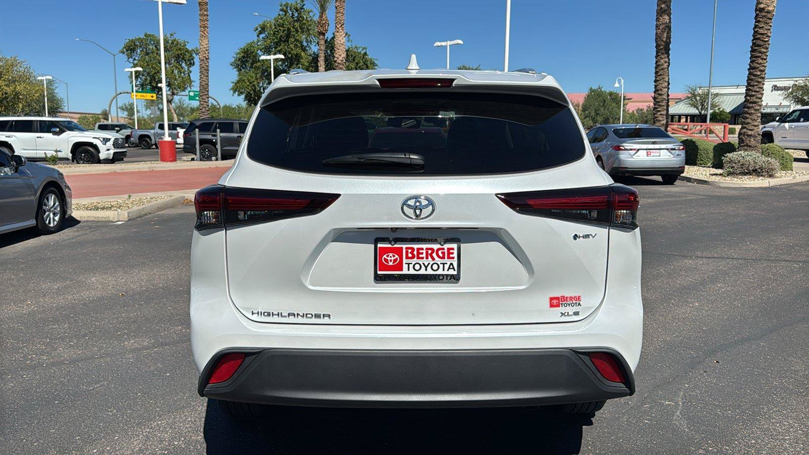 Certified 2026 Toyota Highlander XLE AWD/4WD image 7