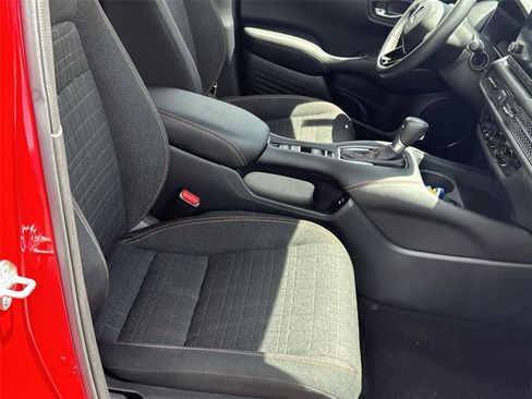 Used 2024 Honda HR-V Sport image 17