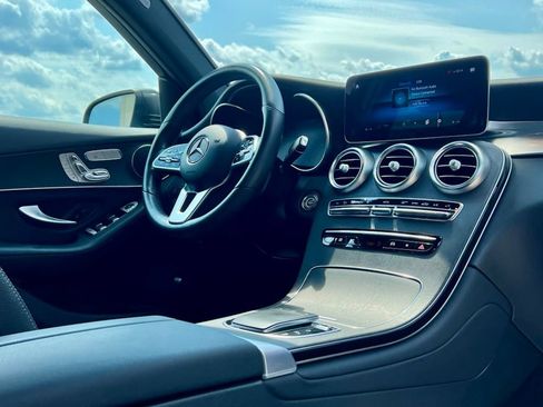 Certified 2022 Mercedes-Benz GLC 300 4MATIC image 18