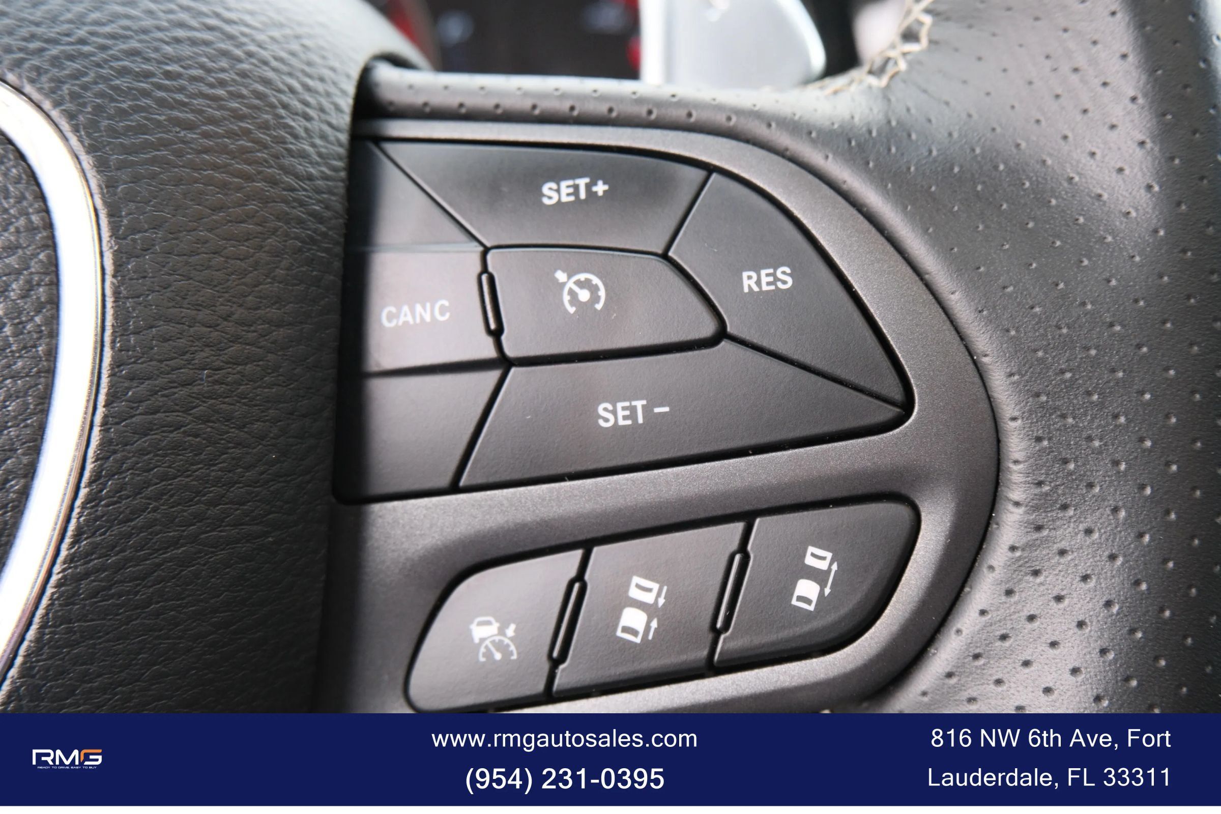 Used 2024 Dodge Durango SRT AWD/4WD image 25