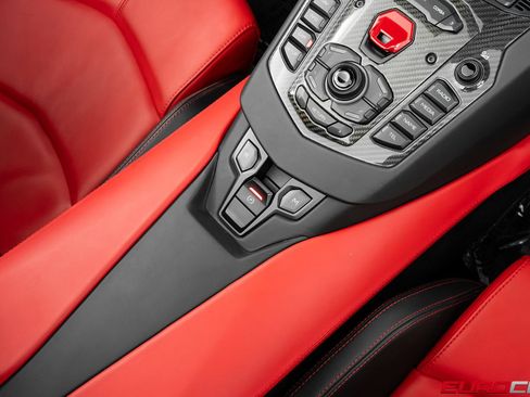 Used 2014 Lamborghini Aventador LP 700-4 AWD/4WD image 38
