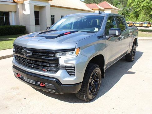 Used 2023 Chevrolet Silverado 1500 LT Trail Boss w/ Convenience Package II AWD/4WD image 8