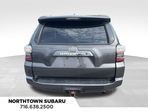 Used 2018 Toyota 4Runner SR5 Premium AWD/4WD image 5