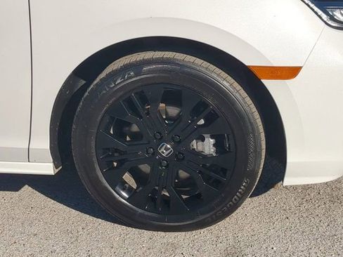 Used 2025 Honda Odyssey Sport-L image 11