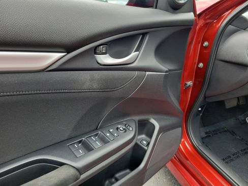 Used 2019 Honda Civic EX image 18