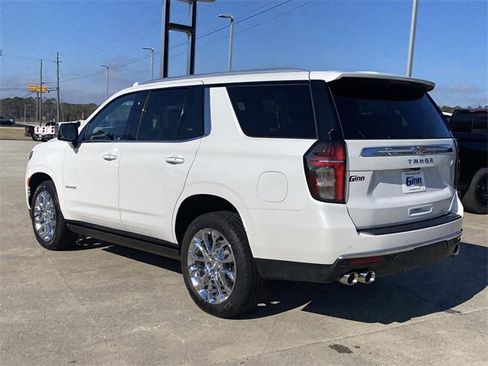 Used 2023 Chevrolet Tahoe Premier image 3
