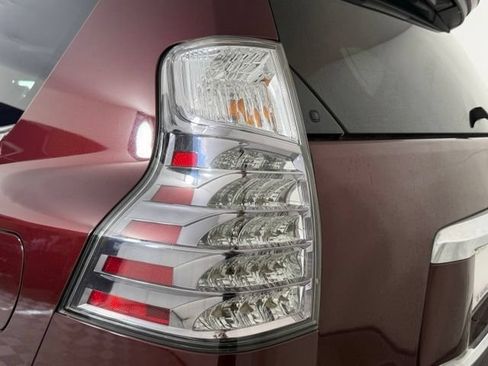 Used 2016 Lexus GX 460 w/ Premium Package AWD/4WD image 14