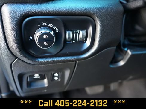 Used 2025 RAM 1500 Big Horn AWD/4WD image 30