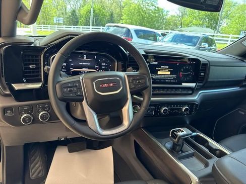 Used 2026 GMC Sierra 1500 SLT w/ SLT Premium Plus Package AWD/4WD image 14