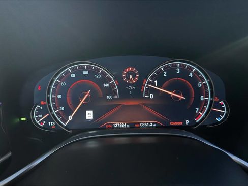 Used 2017 BMW 750i xDrive image 14