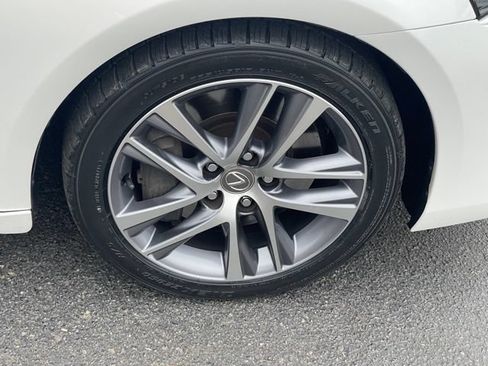 Used 2018 Lexus IS 300 AWD image 25