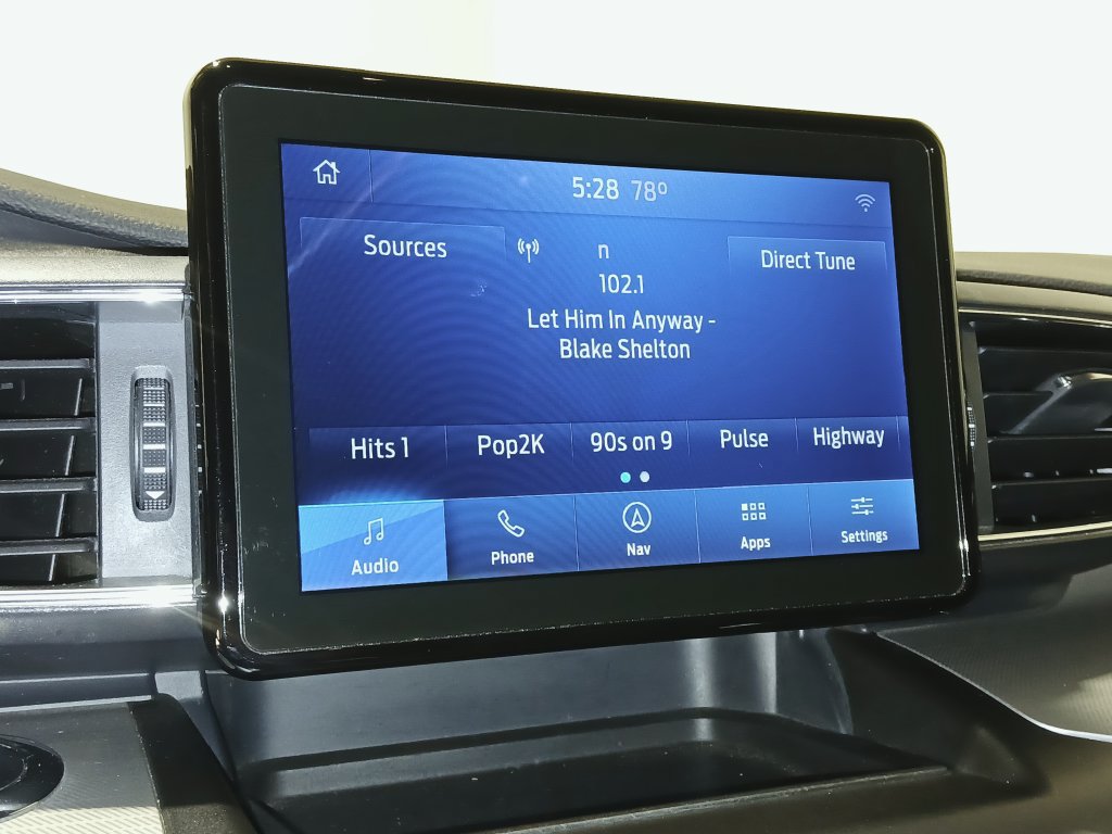 Used 2020 Ford Explorer XLT w/ Equipment Group 202A AWD/4WD image 24
