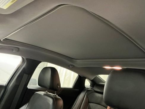 Used 2018 Chevrolet Malibu Premier w/ Premier Sun and Wheel Package image 16