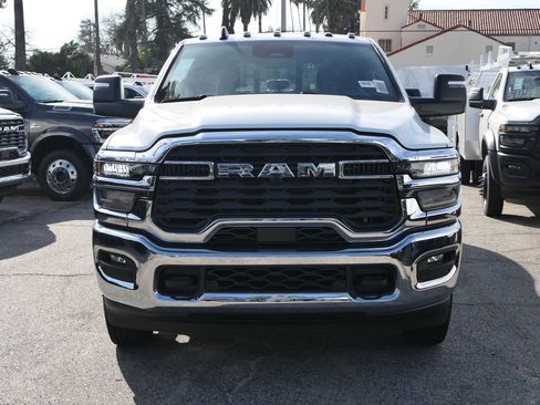 New 2026 RAM 3500 Tradesman AWD/4WD image 7