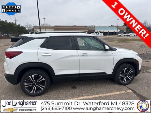 Used 2023 Chevrolet TrailBlazer LT w/ Convenience Package image 3