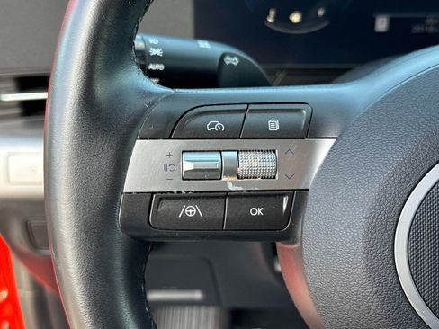 Used 2024 Hyundai Kona SEL FWD image 31