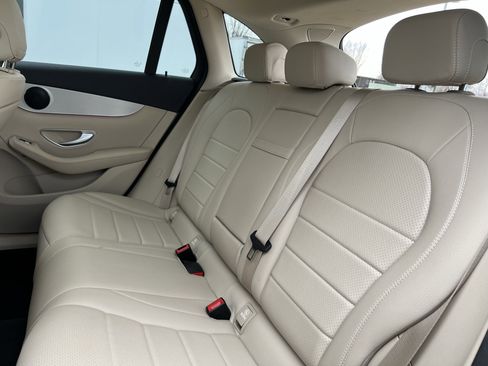 Certified 2022 Mercedes-Benz GLC 300 image 32