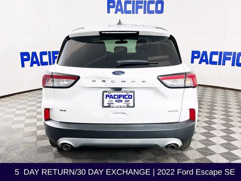 Used 2022 Ford Escape SE w/ Convenience Package AWD/4WD image 7