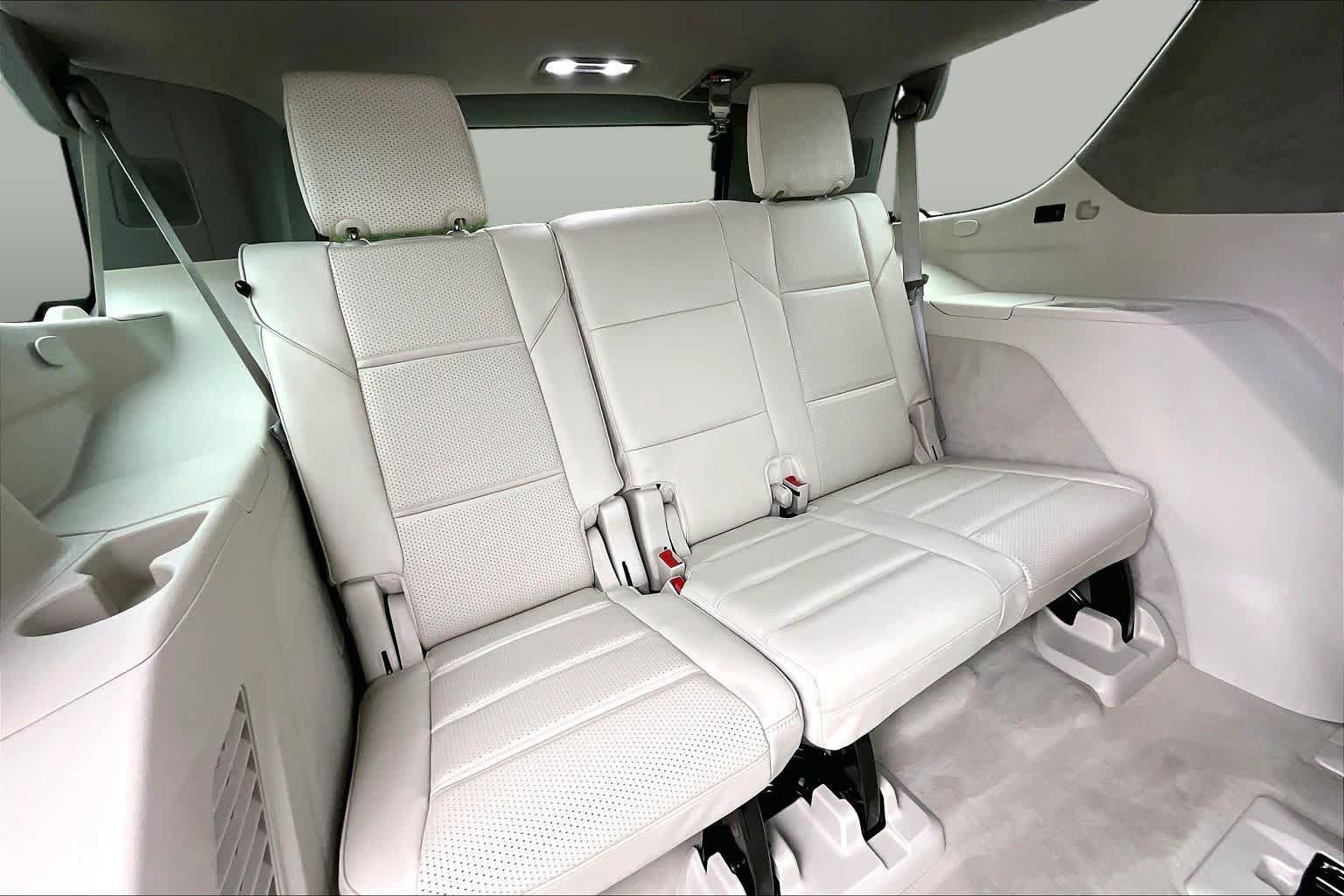 Used 2025 Cadillac Escalade Sport Platinum AWD/4WD image 23
