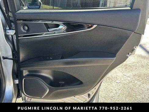 Used 2021 Lincoln Nautilus Reserve w/ Cargo Utility Package image 16