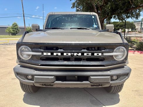 Used 2025 Ford Bronco Outer Banks AWD/4WD image 8