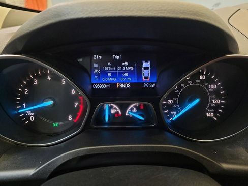 Used 2017 Ford Escape SE image 23