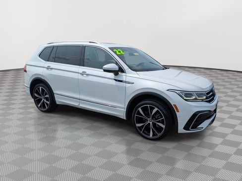 Used 2022 Volkswagen Tiguan SEL R-Line AWD/4WD image 6