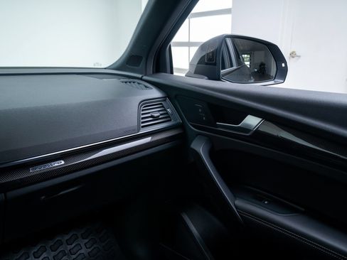 Used 2018 Audi SQ5 Prestige w/ Prestige Package AWD/4WD image 11